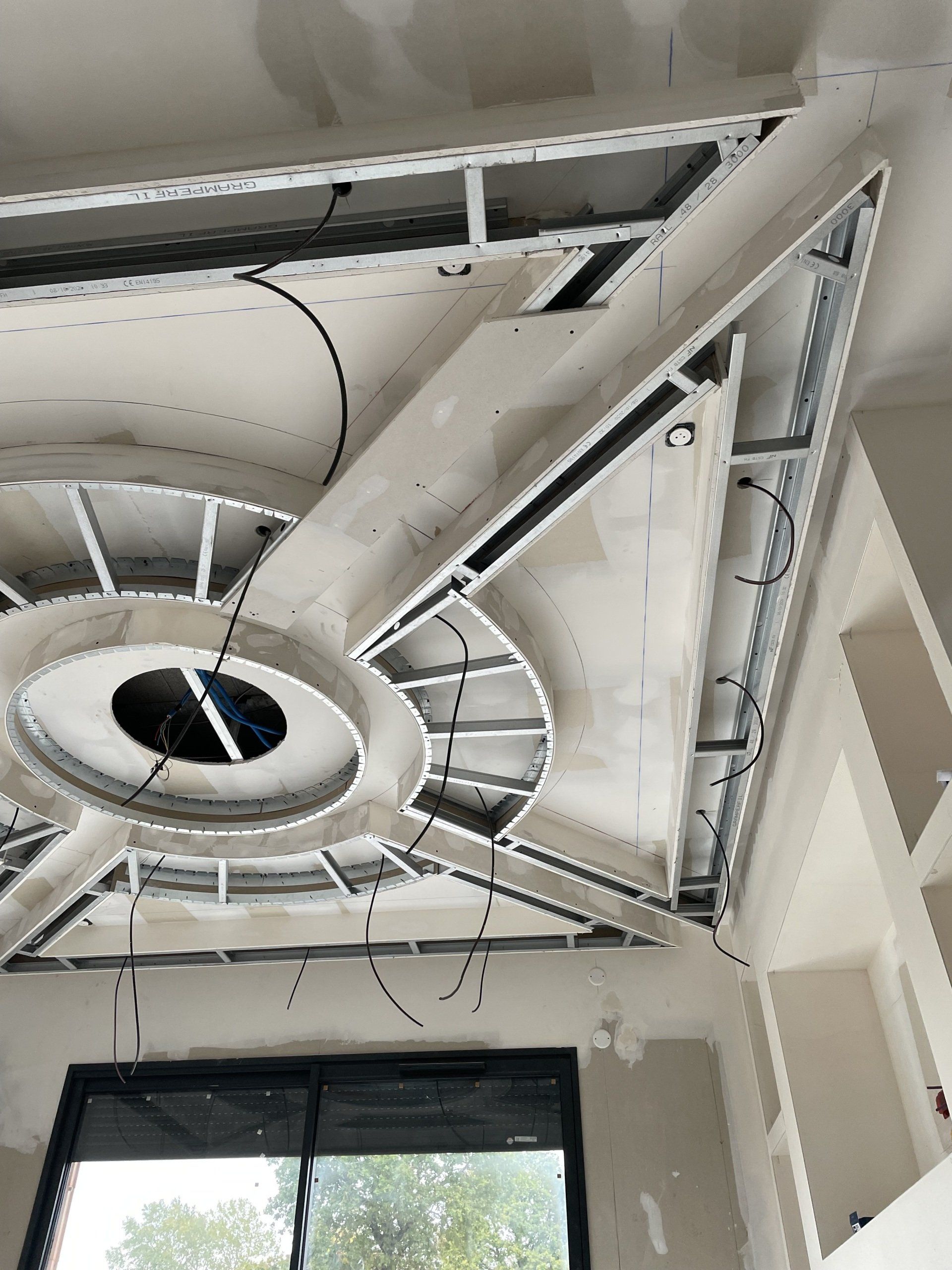 Faux plafond avant les travaux