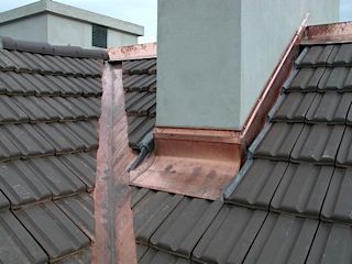 Détail de ferblanterie sur étanchéité - Seydoux Thierry-Lucien