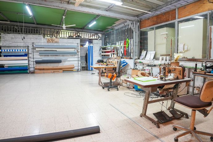 Atelier de réparation des stores