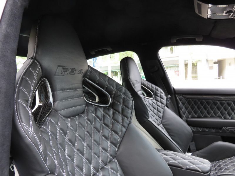 Fahrzeug Innenausstattung Sitze - Hüppi Production Styling AG - Neuenhof