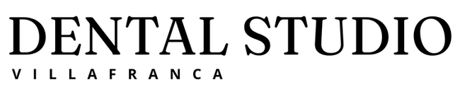 Logotipo de Dental Studio Villafranca en texto negro sobre fondo blanco