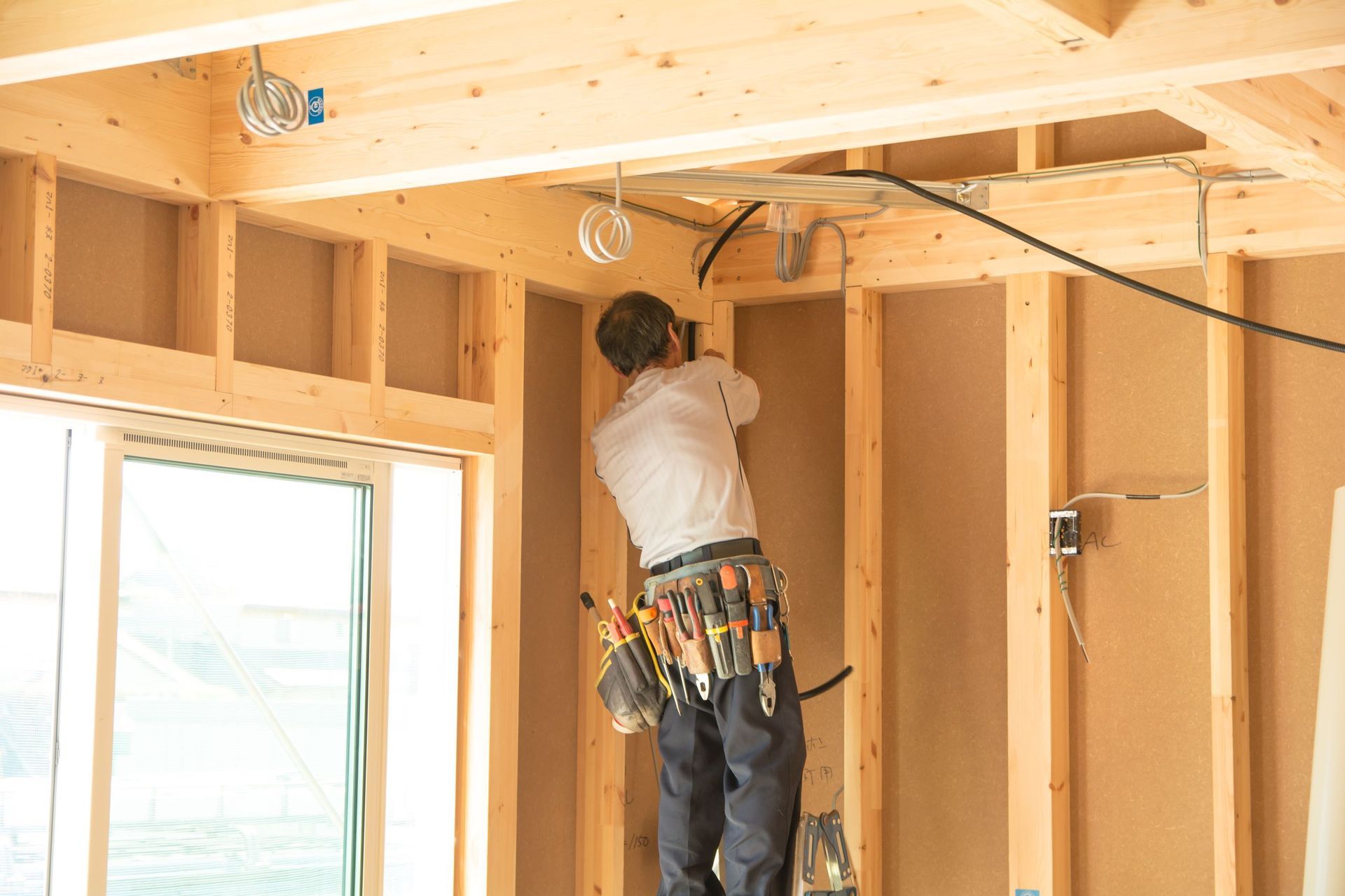 Arbeiten - Elektro Binggeli