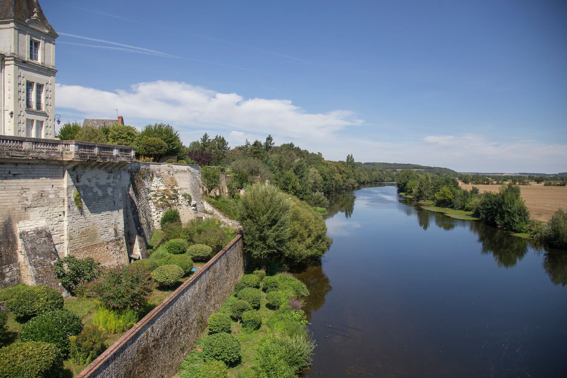 Vue du cours d'eau de La-Roche-Posay