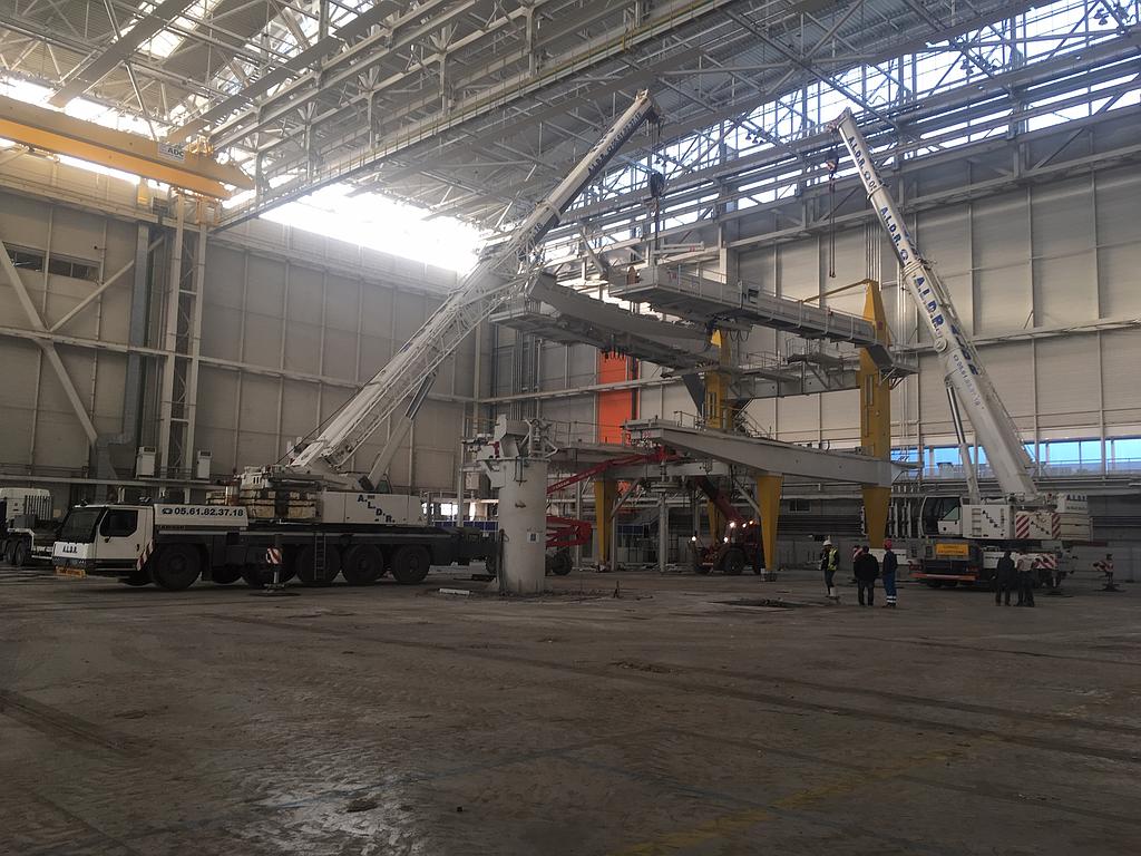 Levage structure métalique de 100T