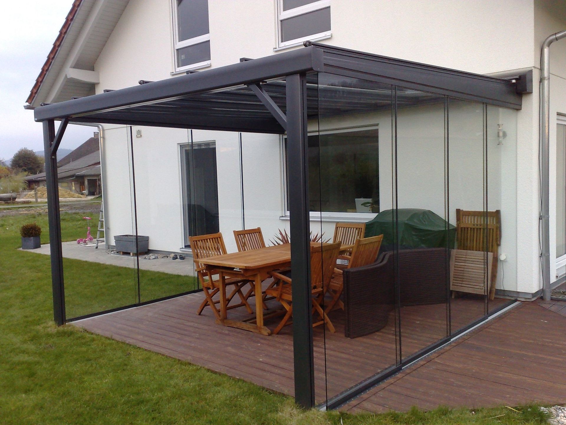 Store Pergola avec vitrage -All Security Store Sarl