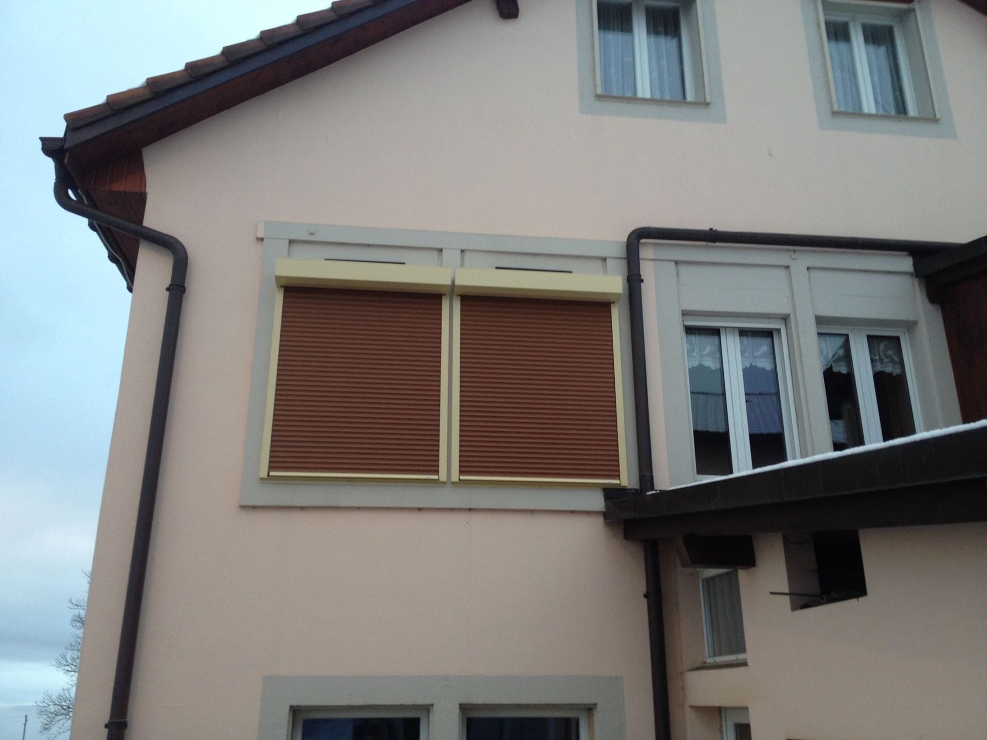 Volets roulants moteur solaire - All Security Store Sarl