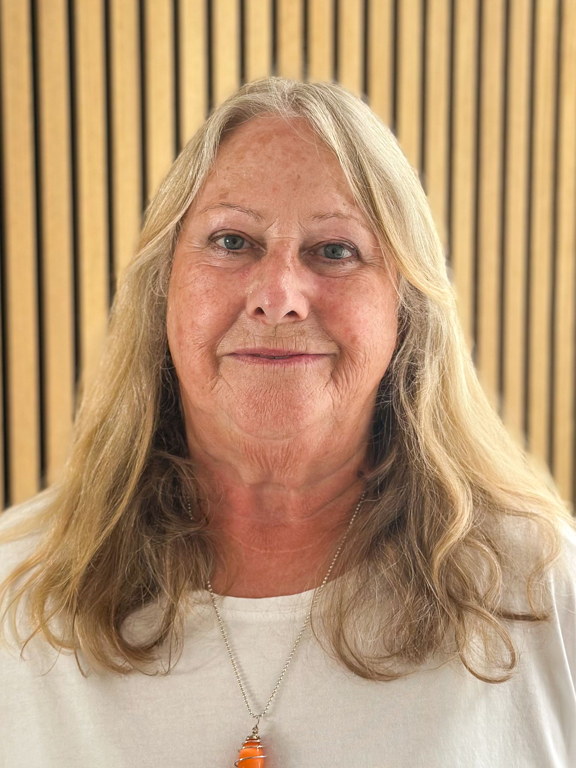 Platzhalterbild eines Mannes ohne Gesicht