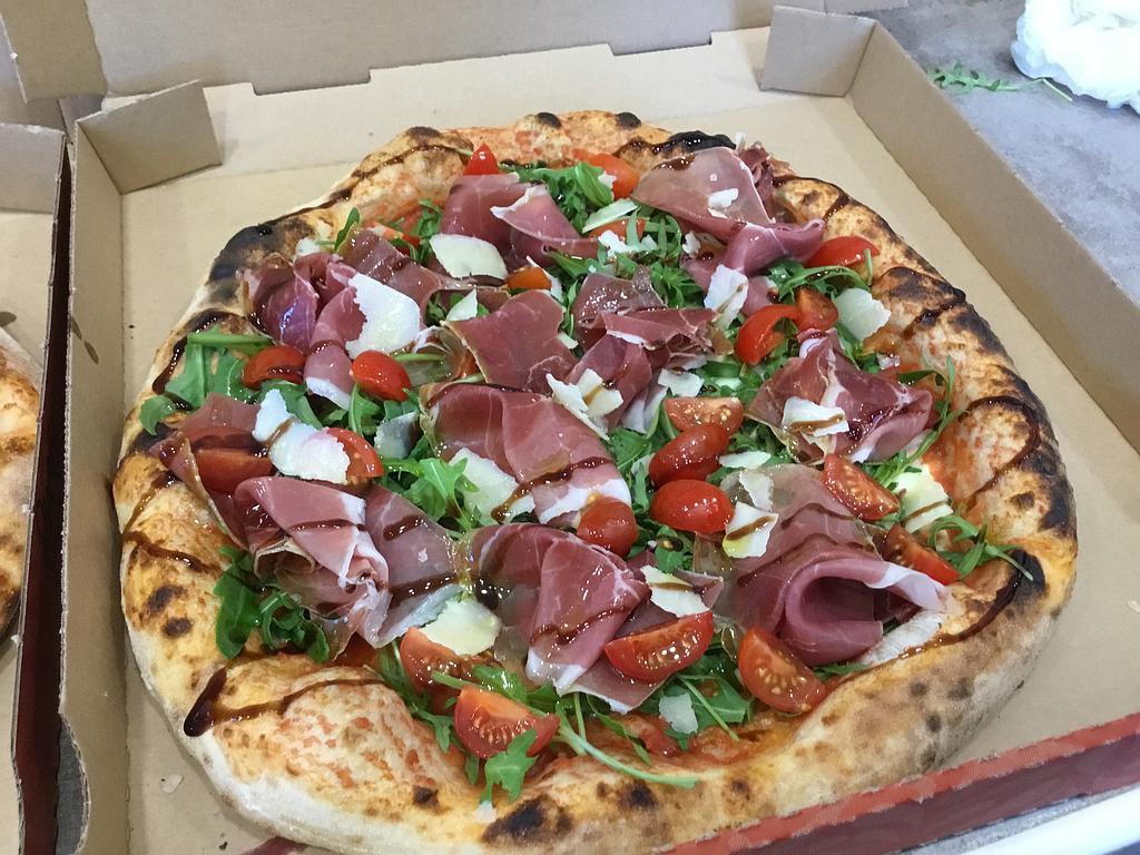 Pizza avec jambon de Parme