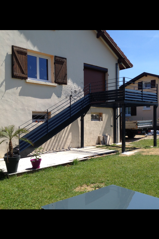Terrasse surélevée - FCS à Chavanoz en Isère (38)