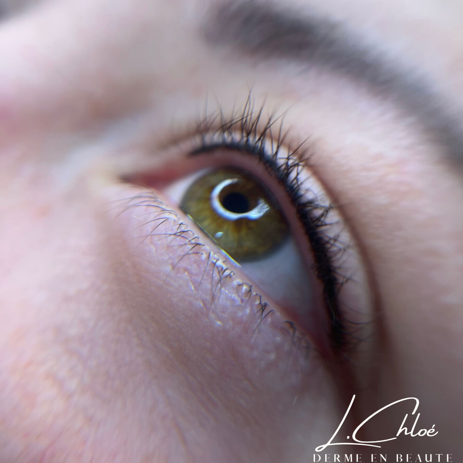 Maquillage permanent ras de cil eye-liner