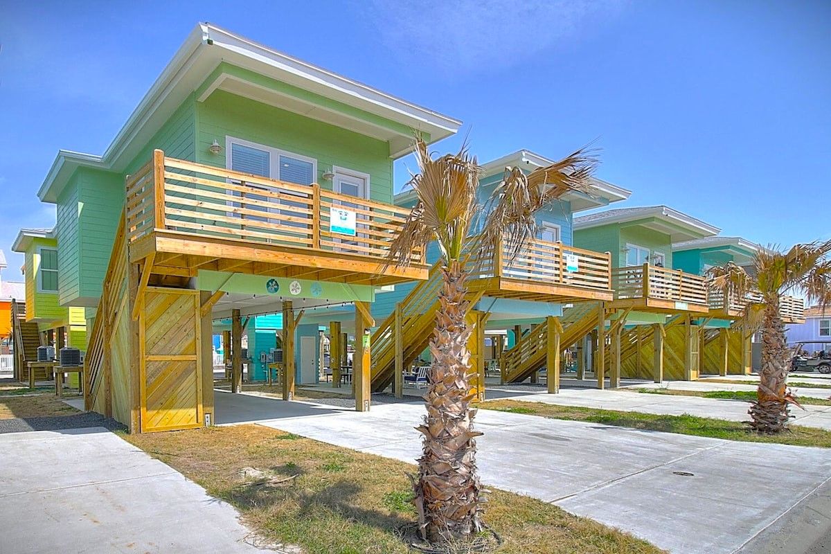 11th Street Bungalows, Port Aransas, Texas