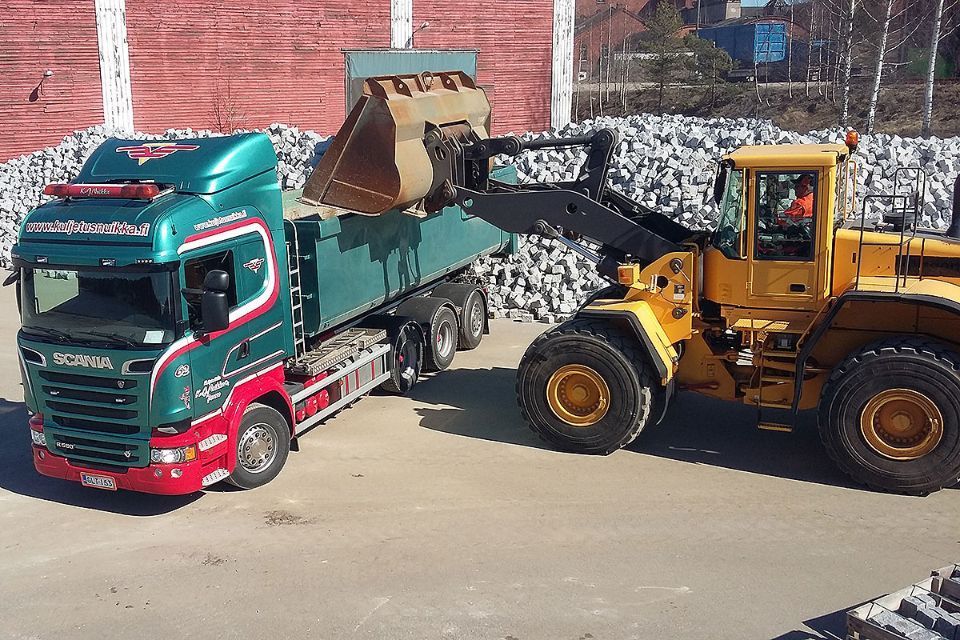 Kuljetuspalvelu, Kuljetusliike Kim-Johan Nuikka Oy