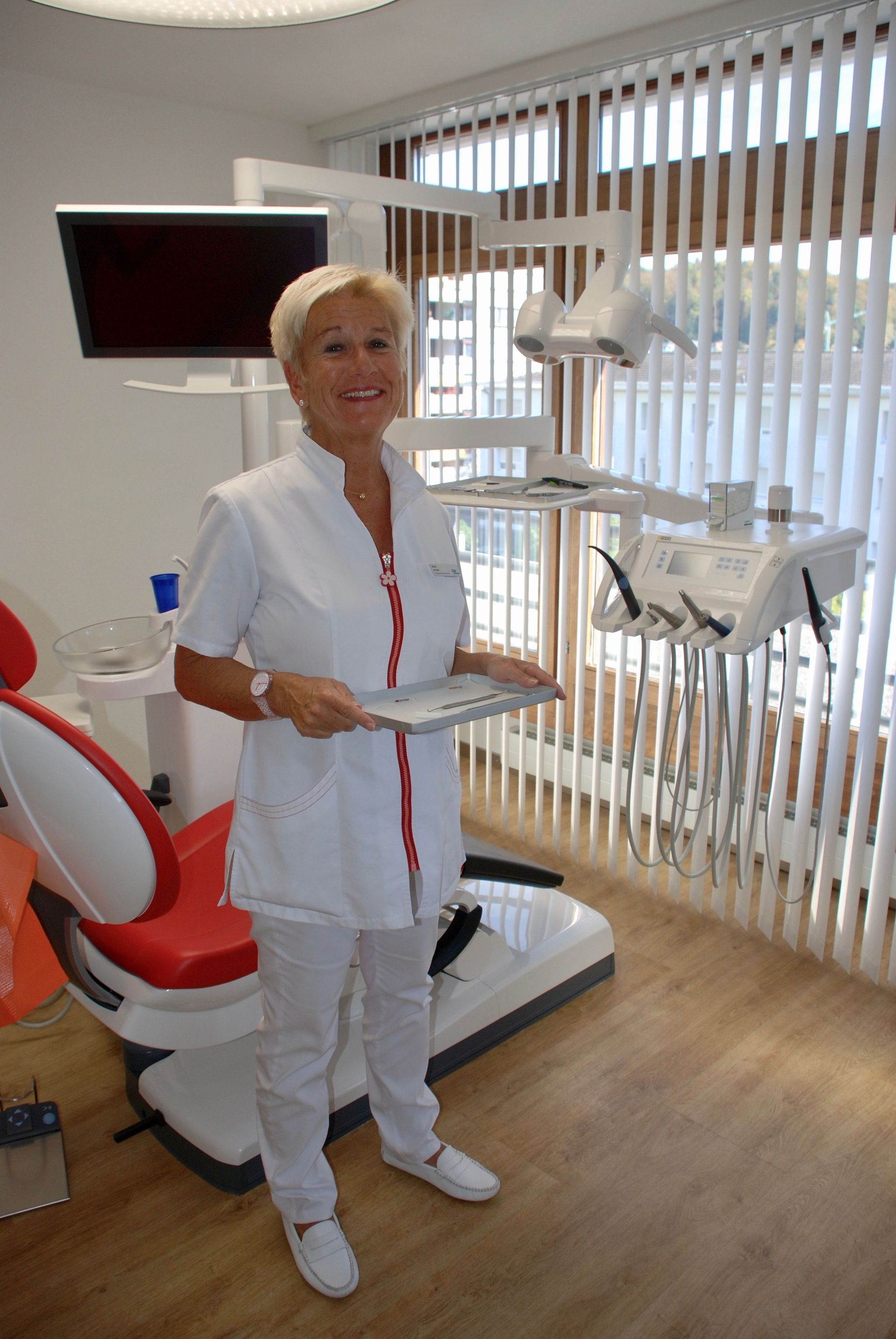 Mitarbeitende 1 - Zahnarztpraxis Dr. Fasciglione - Breitenbach