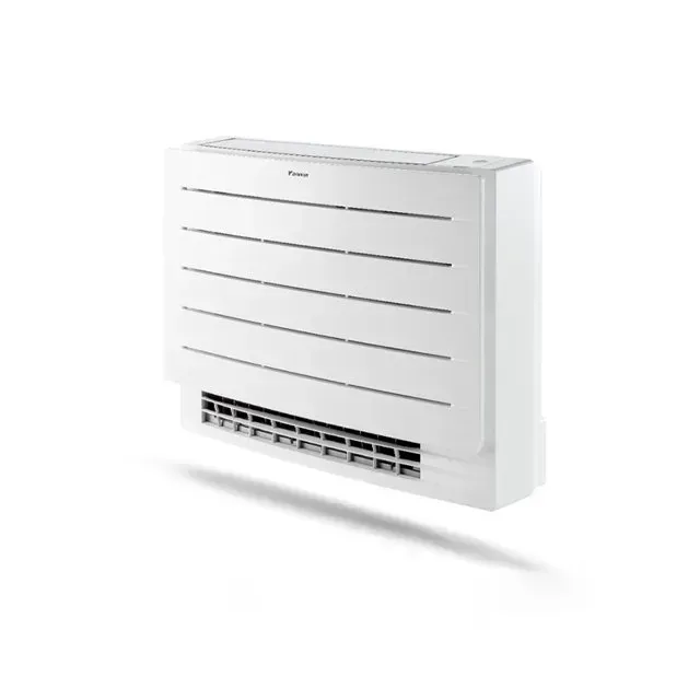 Climatiseur mural blanc avec grilles d'aération et panneaux horizontaux