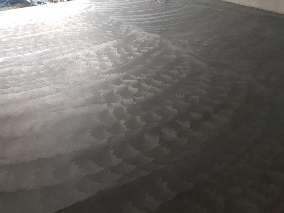 Oberflächenfertige Betonböden im Wohnungsbereich Sichtestriche