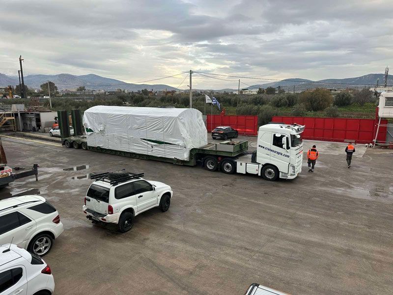 Ειδικές Μεταφορές Cranes Arapis στον Πειραιά