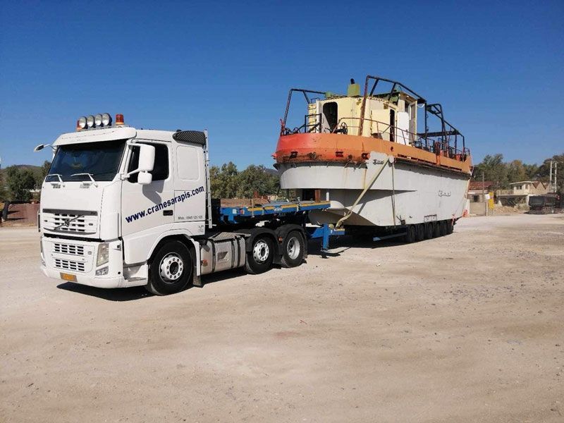 Ειδικές Μεταφορές Cranes Arapis στον Πειραιά