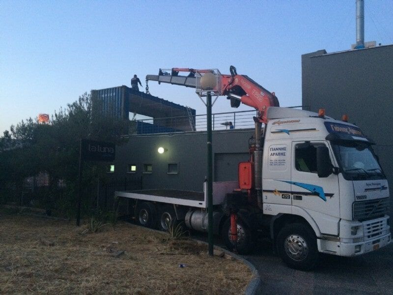Truck-mounted cranes - Cranes Arapis