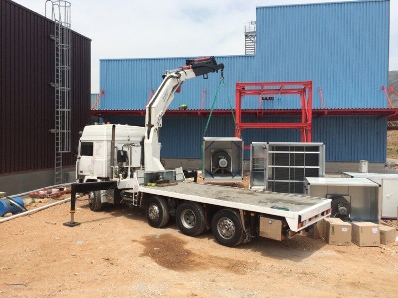 Truck-mounted cranes - Cranes Arapis