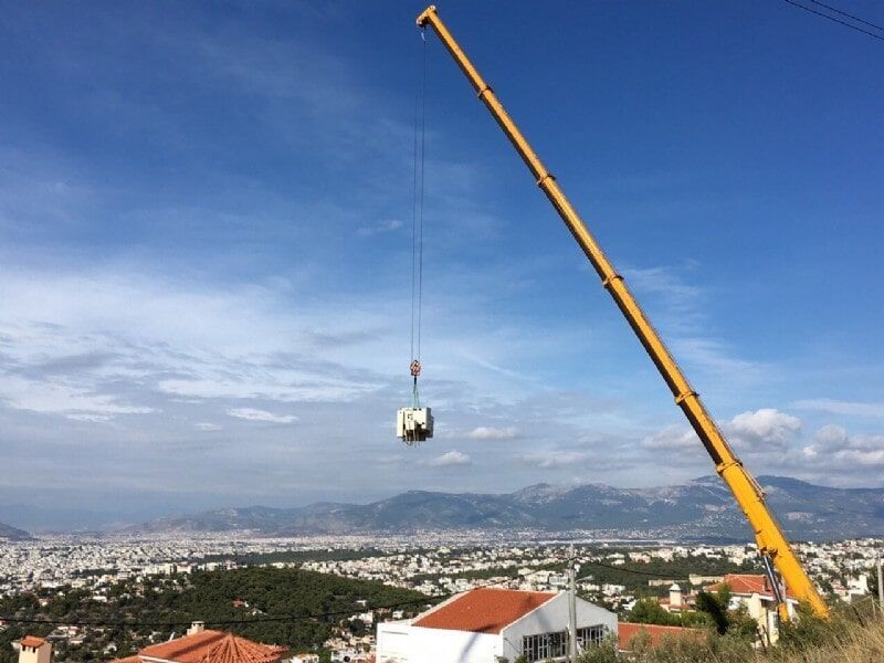 Lifts - Cranes Arapis