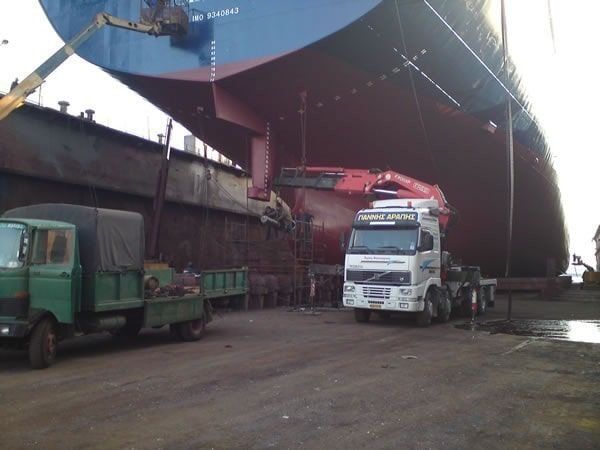 Ναυτιλιακά Cranes Arapis