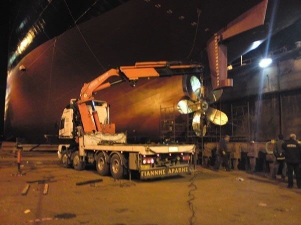 Ναυτιλιακά Cranes Arapis