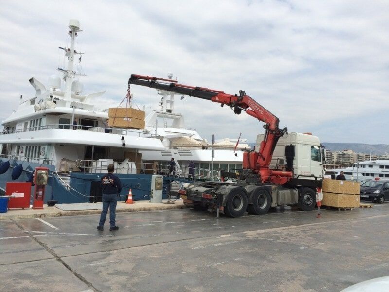 Ναυτιλιακά Cranes Arapis