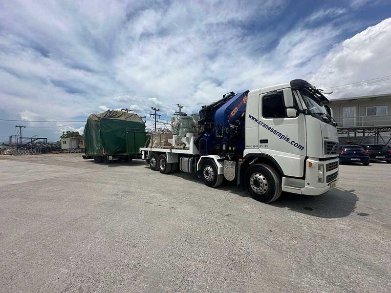 Ειδικές Μεταφορές Cranes Arapis στον Πειραιά