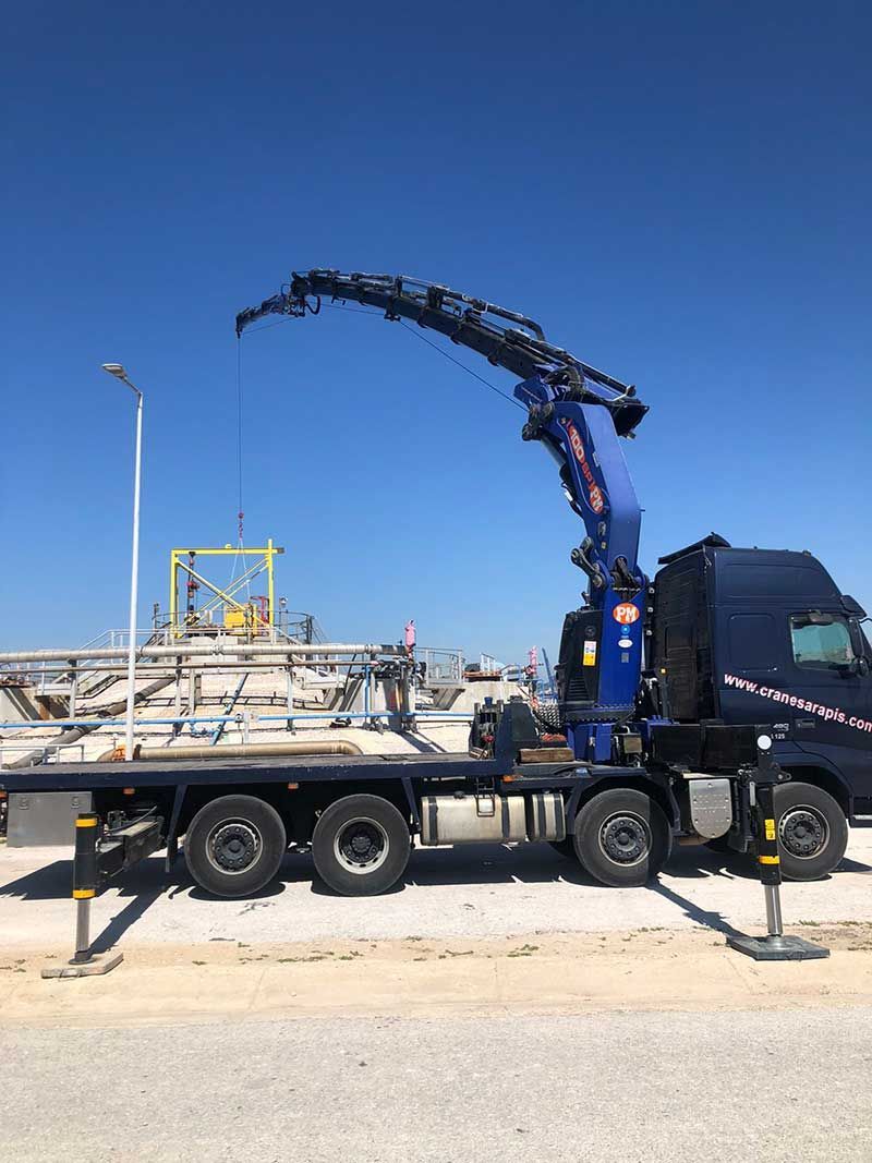 Truck-mounted cranes - Cranes Arapis
