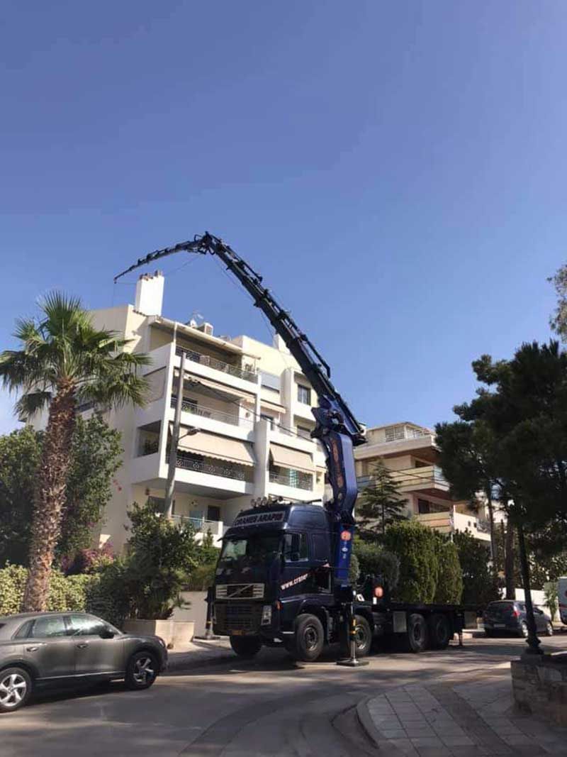 Truck-mounted cranes - Cranes Arapis