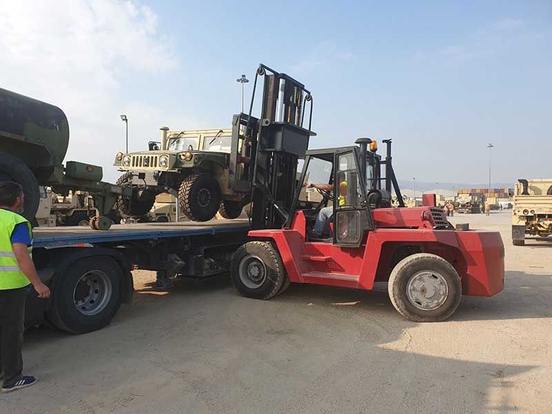 Stevedoring Cranes Arapis