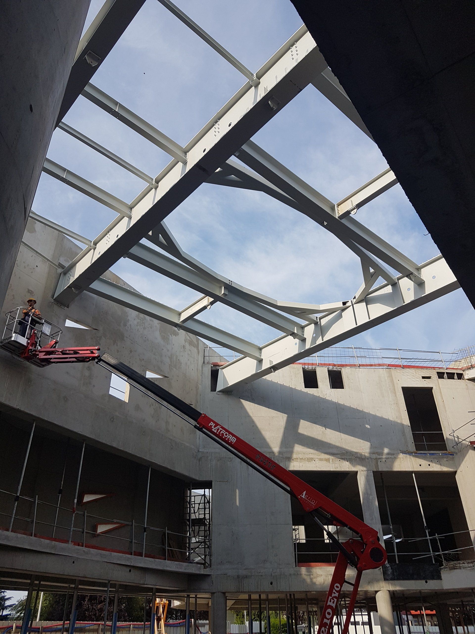 Construction d'un immeuble de bureaux à Porte de Clichy 3