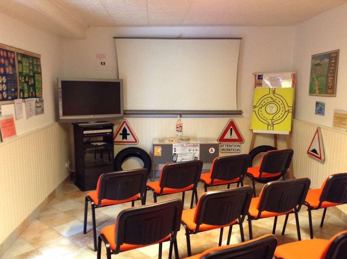 Salle de code d'Auto-école à Chécy 