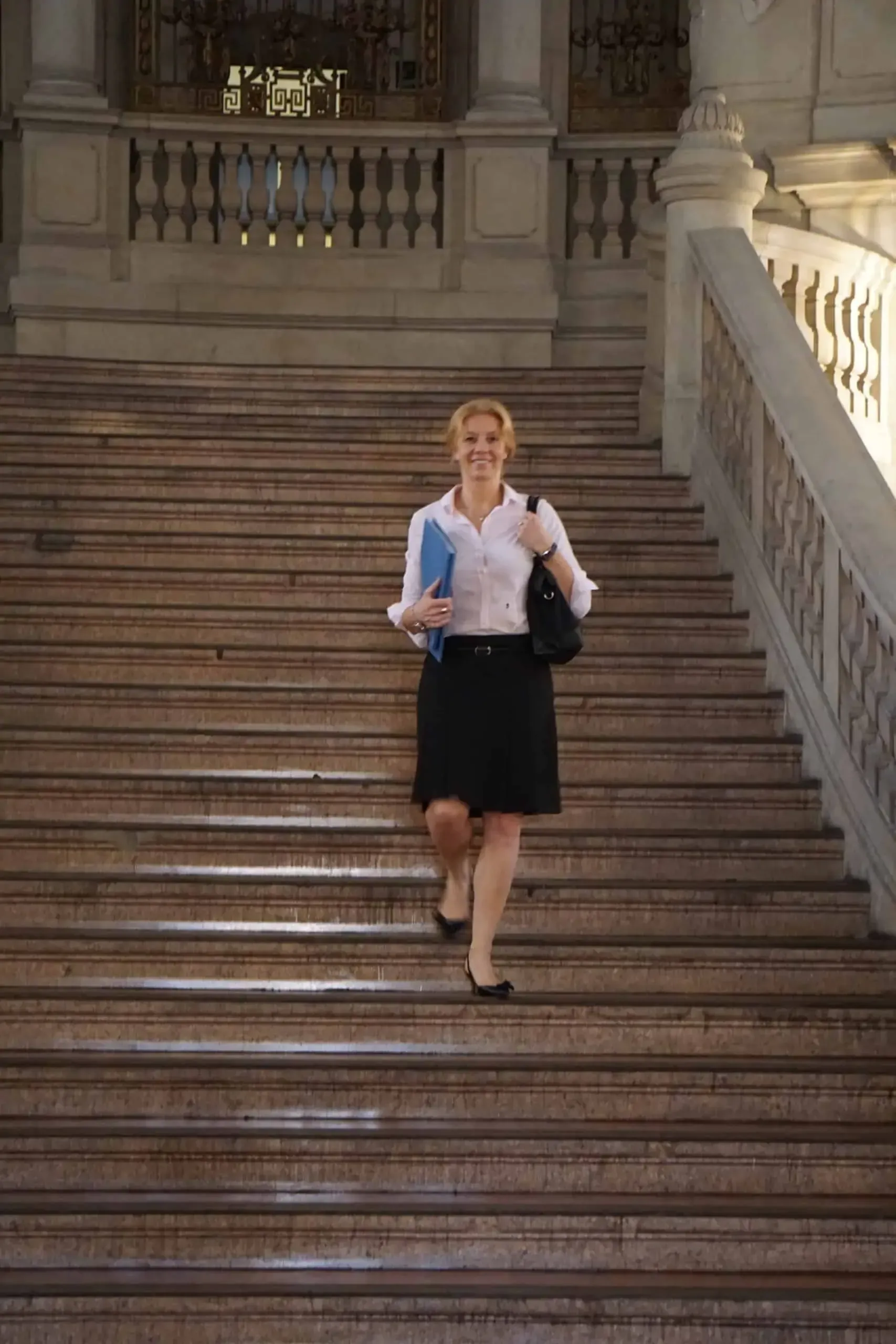 Silke Hendrix berät und verhandelt professionell zum Thema Vertragsrecht in Berlin