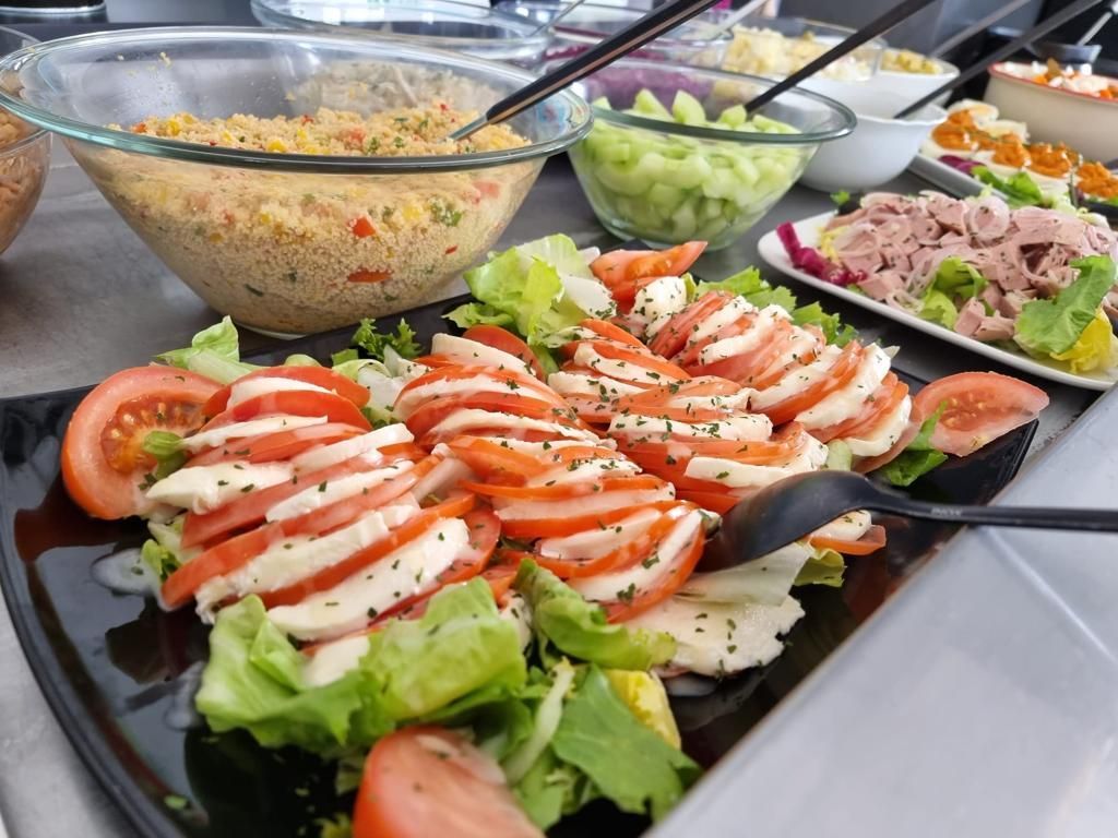 Entrée tomates fraiches et mozarella