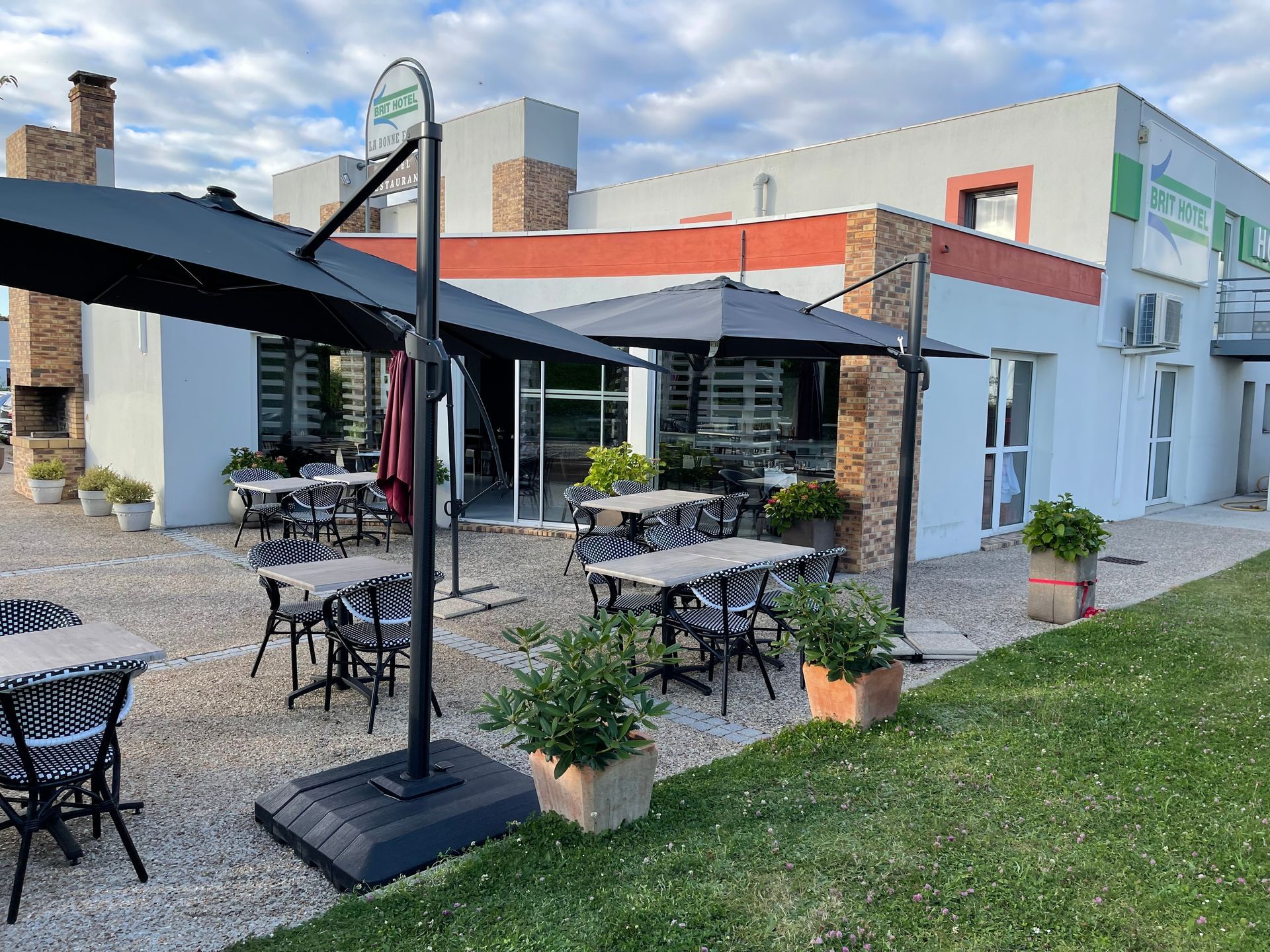 Terrasse extérieure restaurant