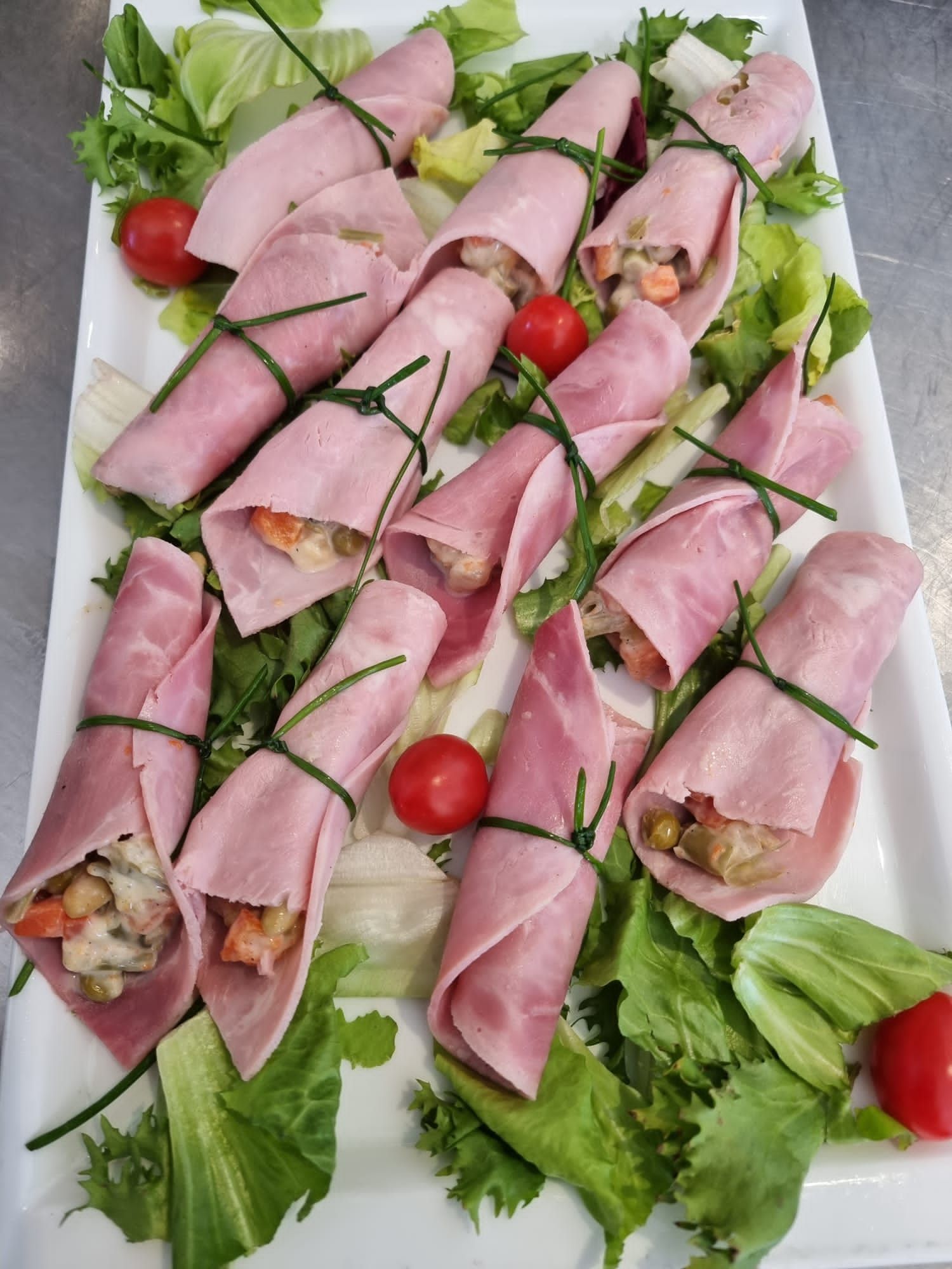 Entrée de jambon et macédoine