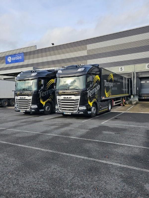 Deux de nos porteurs chez Géodis