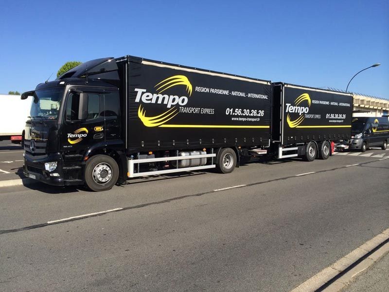 Un de nos porteurs super-lourds sur une route nationale