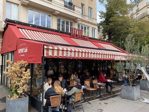 Le store de Dupont Café.