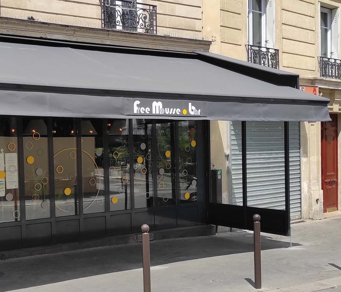 Le store banne de Free Mousse Bar.