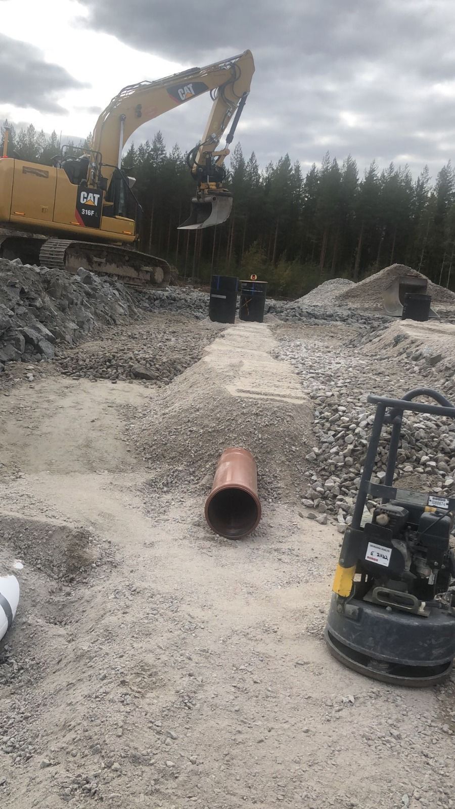 VESIHULTO JA VIEMÄRIVERKOSTOT