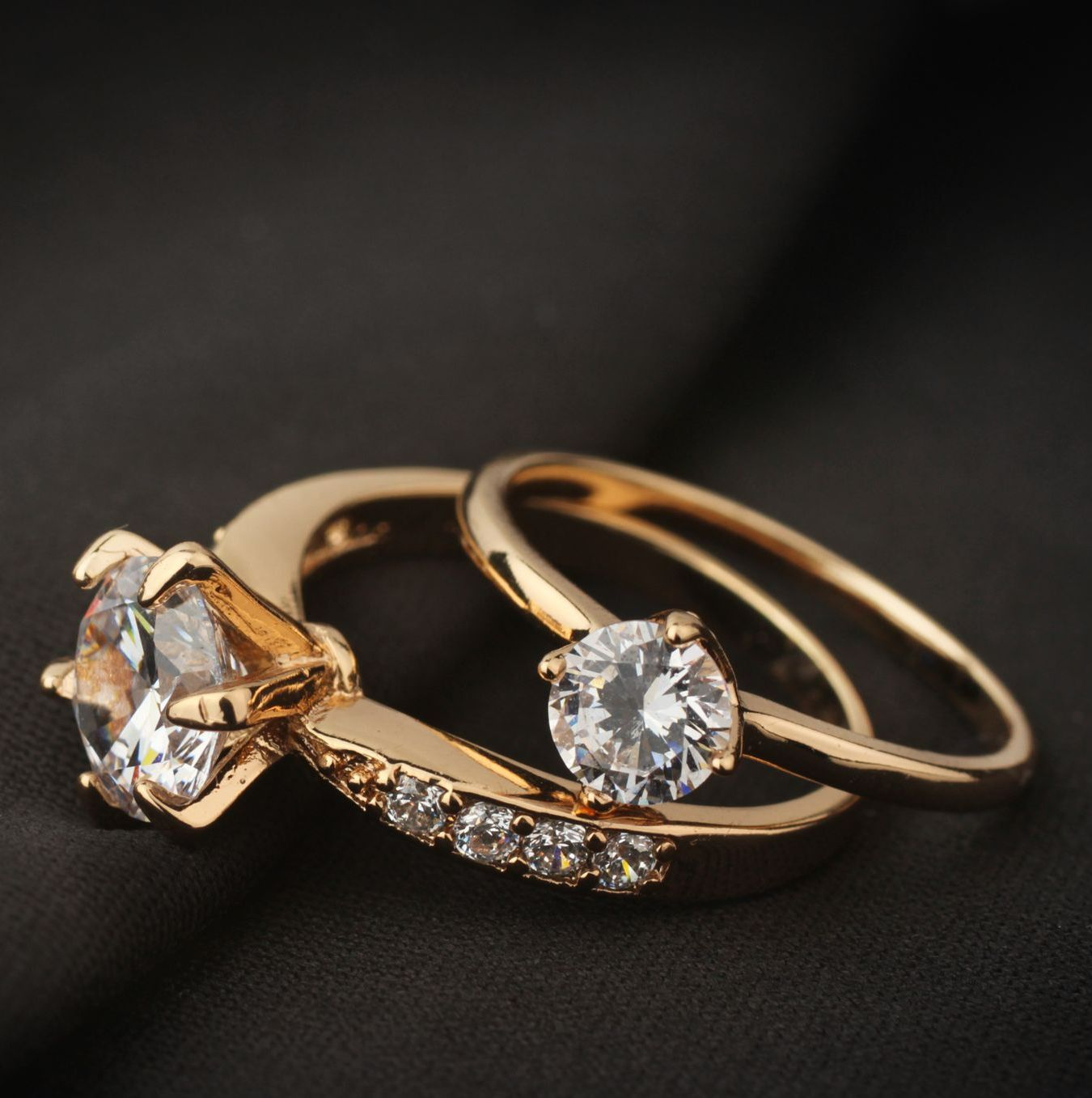 Bagues serties de diamants