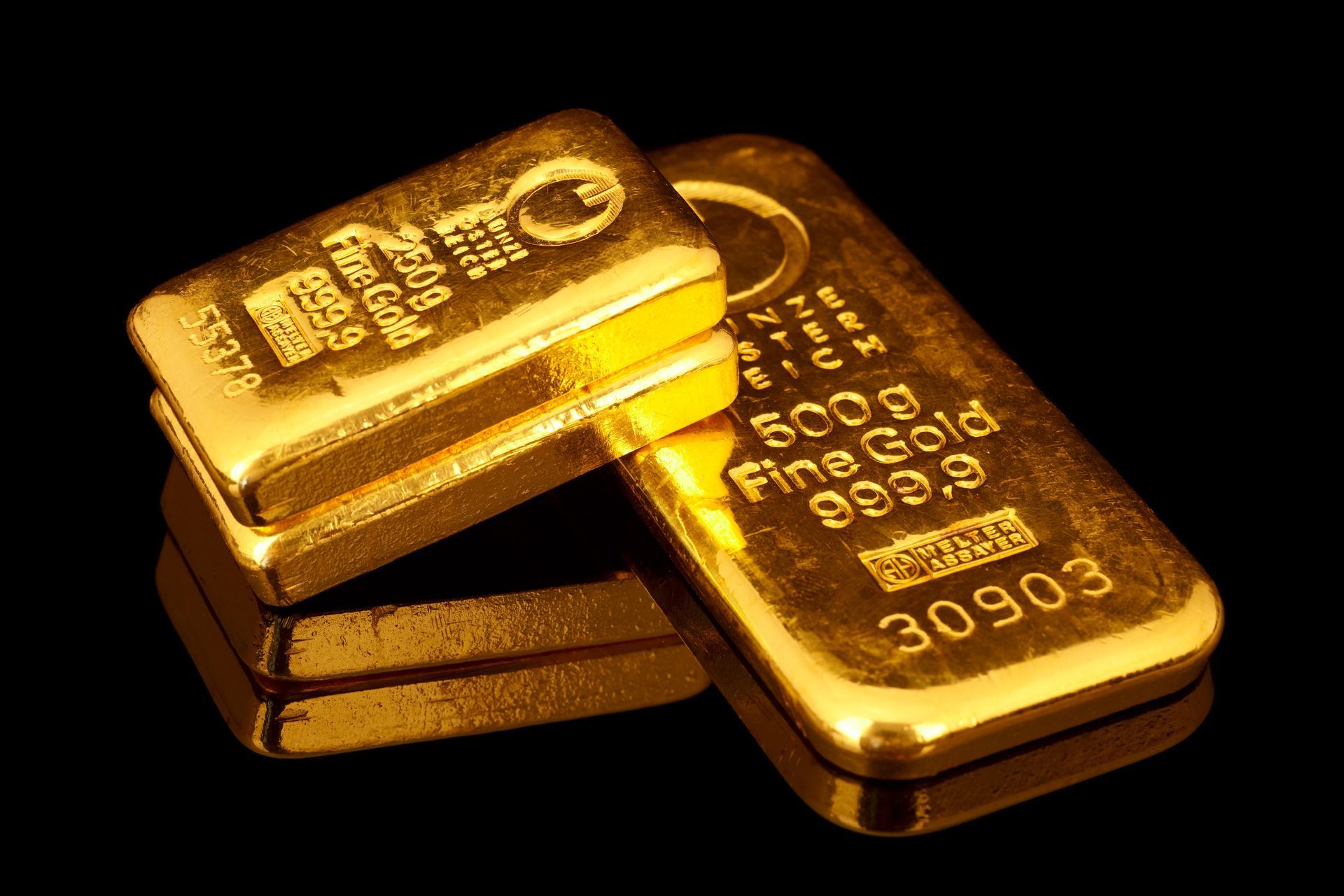 Trois petits lingots de différentes tailles