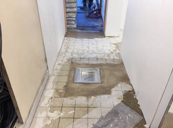 Application sur carrelage