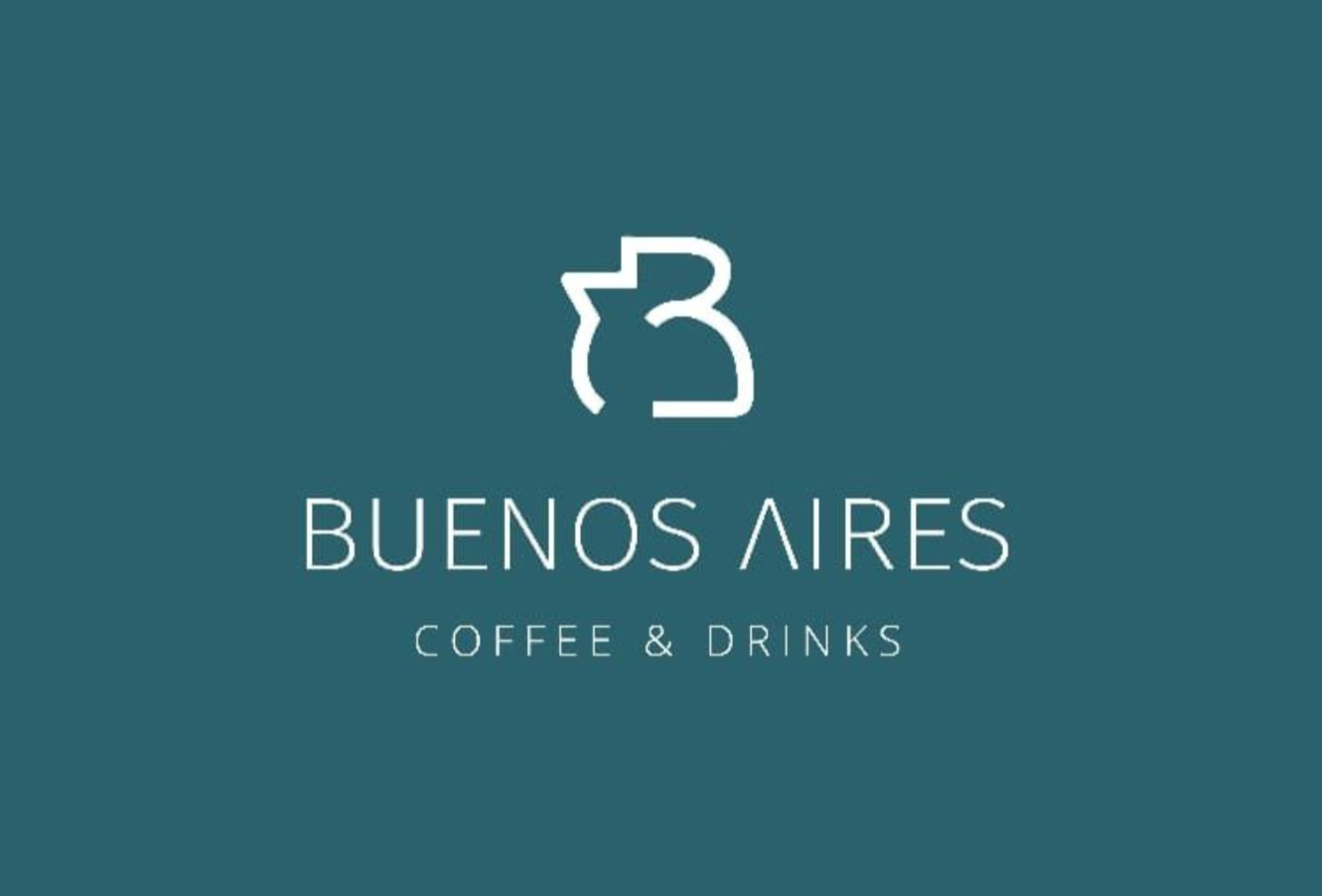 Logotipo de Buenos Aires Coffee & Drinks: silueta blanca de una jarra y la letra "B" sobre fondo verde azulado. El texto dice "BUENOS AIRES Coffee & Drinks".