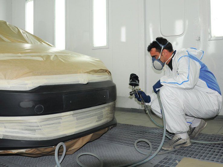 Peinture de pare-chocs extérieur de voiture