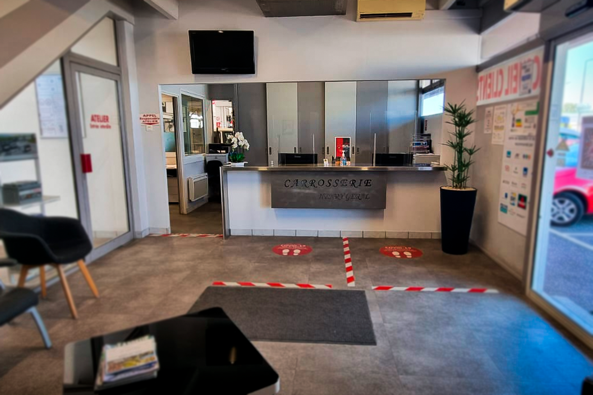 Accueil de garage automobile