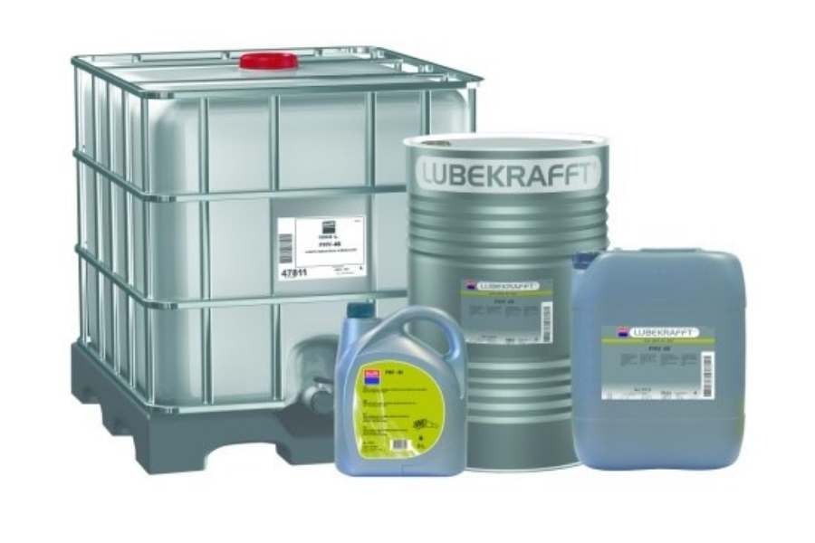 Contenedores de lubricantes LubeKraft de varios tamaños, incluido un contenedor IBC grande, tambores y jarras de plástico.