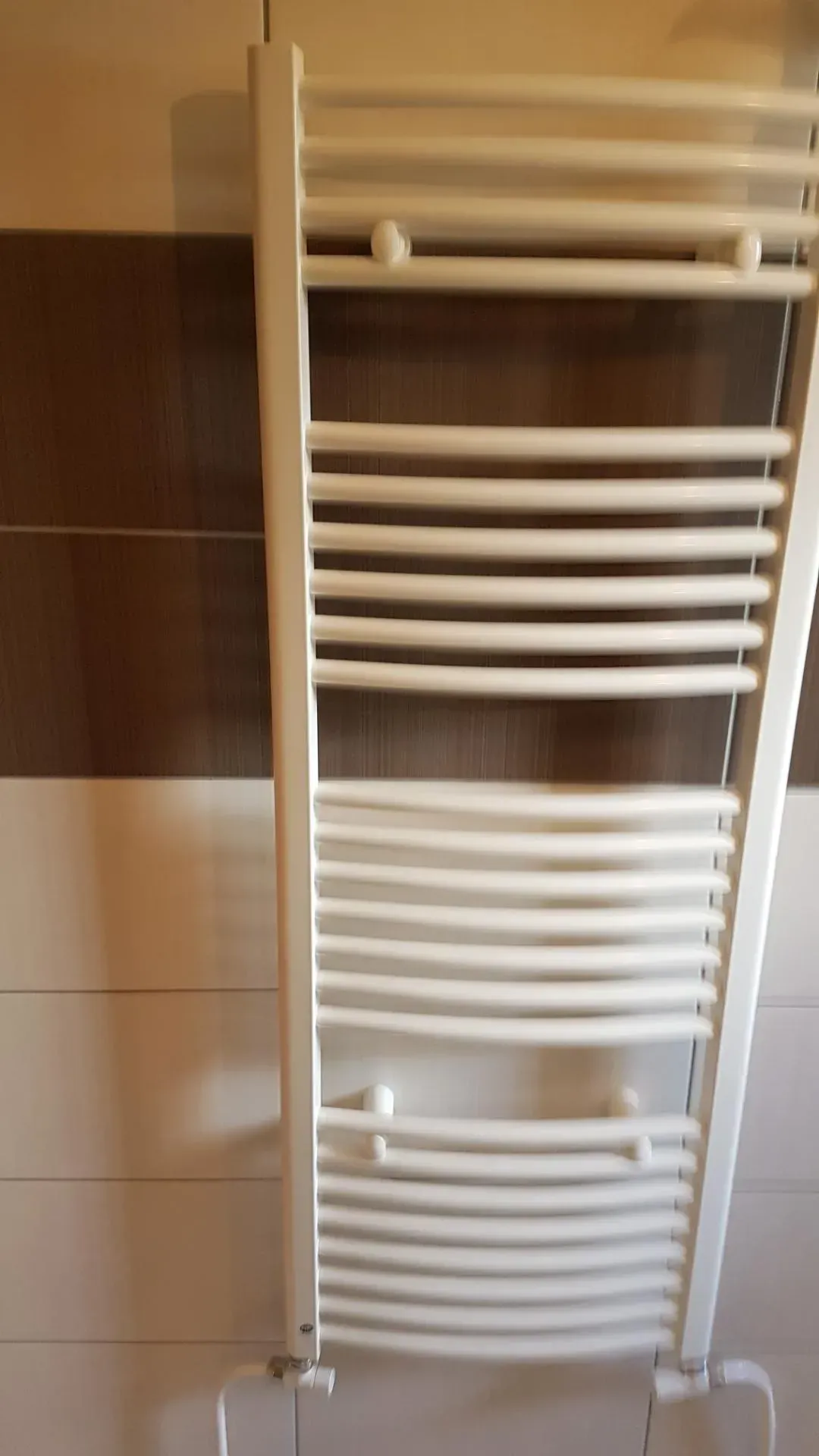 Sèche serviette blanc 2